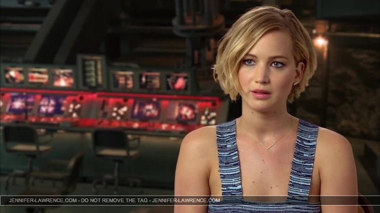 Jennifer_Lawrence_-_Mockingjay_Part_1_Cast_Interview_5BHD5D_120.jpg