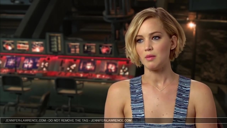 Jennifer_Lawrence_-_Mockingjay_Part_1_Cast_Interview_5BHD5D_148.jpg