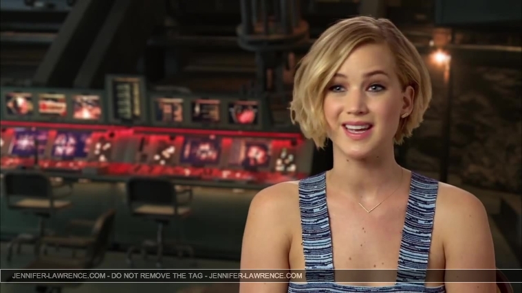Jennifer_Lawrence_-_Mockingjay_Part_1_Cast_Interview_5BHD5D_157.jpg