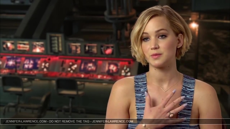 Jennifer_Lawrence_-_Mockingjay_Part_1_Cast_Interview_5BHD5D_248.jpg