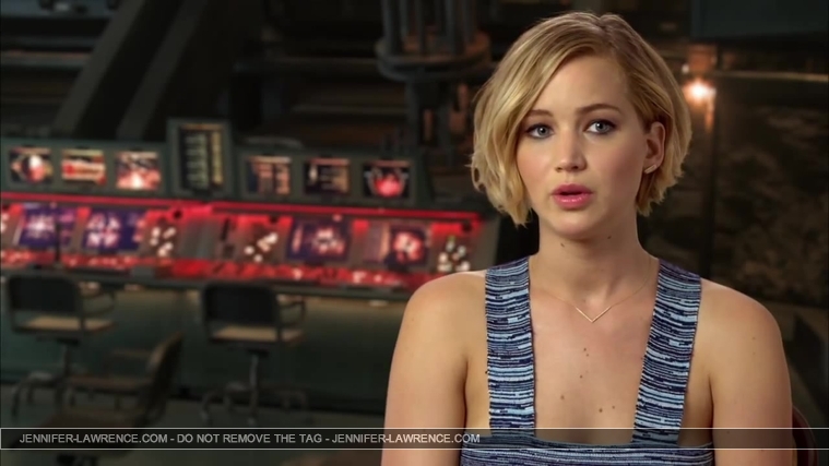 Jennifer_Lawrence_-_Mockingjay_Part_1_Cast_Interview_5BHD5D_288.jpg