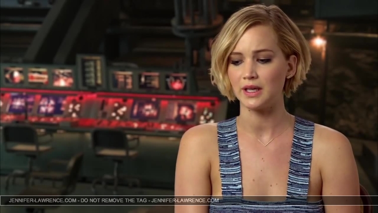 Jennifer_Lawrence_-_Mockingjay_Part_1_Cast_Interview_5BHD5D_335.jpg