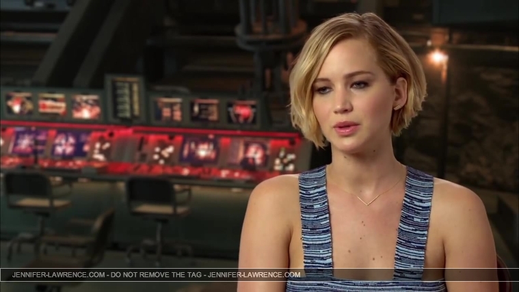 Jennifer_Lawrence_-_Mockingjay_Part_1_Cast_Interview_5BHD5D_395.jpg