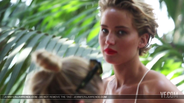 Jennifer_Lawrence_Makes_a_Splash_for_Her_Cover_Shoot_121.jpg
