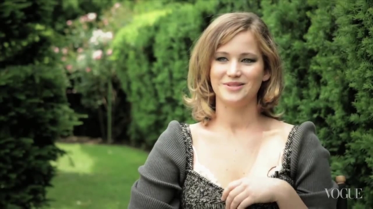 Jennifer_Lawrence_on_The_Hunger_Games_-_Vogue_Diaries_023.jpg