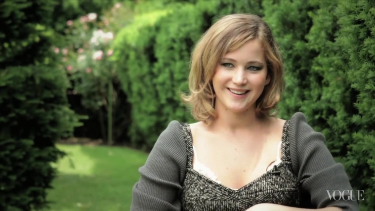 Jennifer_Lawrence_on_The_Hunger_Games_-_Vogue_Diaries_028.jpg