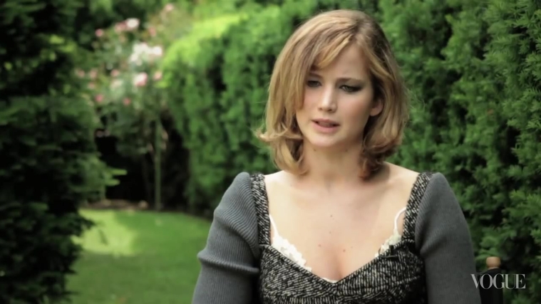 Jennifer_Lawrence_on_The_Hunger_Games_-_Vogue_Diaries_089.jpg