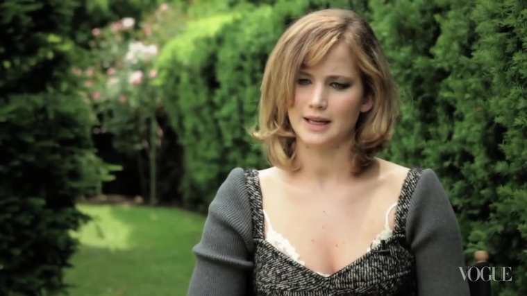 Jennifer_Lawrence_on_The_Hunger_Games_-_Vogue_Diaries_090.jpg
