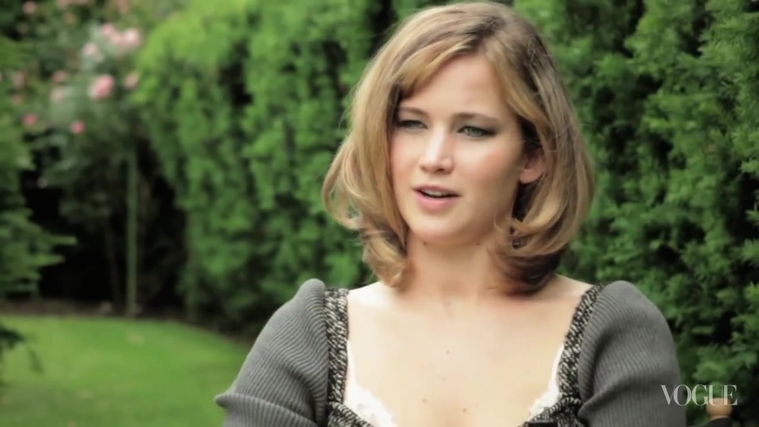 Jennifer_Lawrence_on_The_Hunger_Games_-_Vogue_Diaries_206.jpg