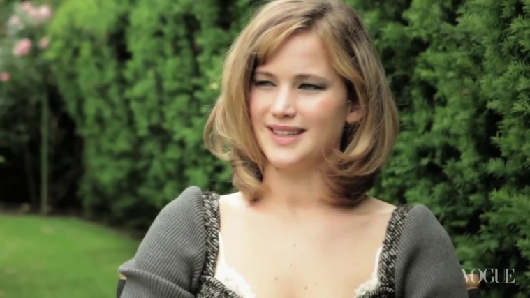 Jennifer_Lawrence_on_The_Hunger_Games_-_Vogue_Diaries_244.jpg