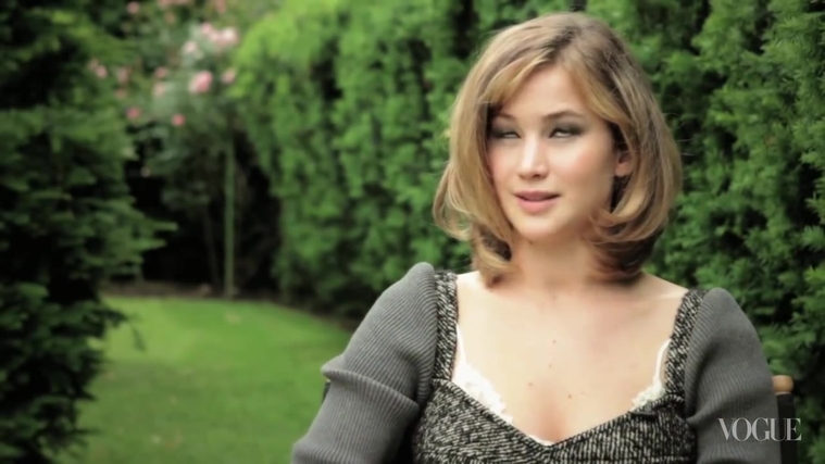 Jennifer_Lawrence_on_The_Hunger_Games_-_Vogue_Diaries_286.jpg