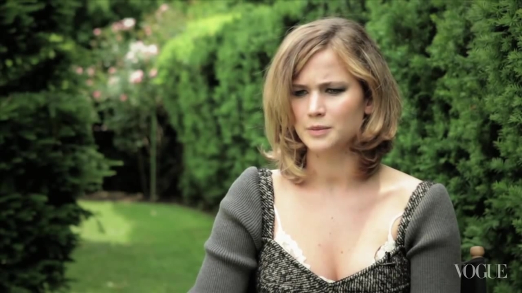 Jennifer_Lawrence_on_The_Hunger_Games_-_Vogue_Diaries_302.jpg