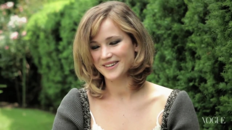 Jennifer_Lawrence_on_The_Hunger_Games_-_Vogue_Diaries_378.jpg
