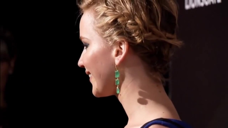 Jennifer_Lawrence_speaks_her_mind_on_the_Hunger_Games_red_carpet_at_Cannes21_036.jpg