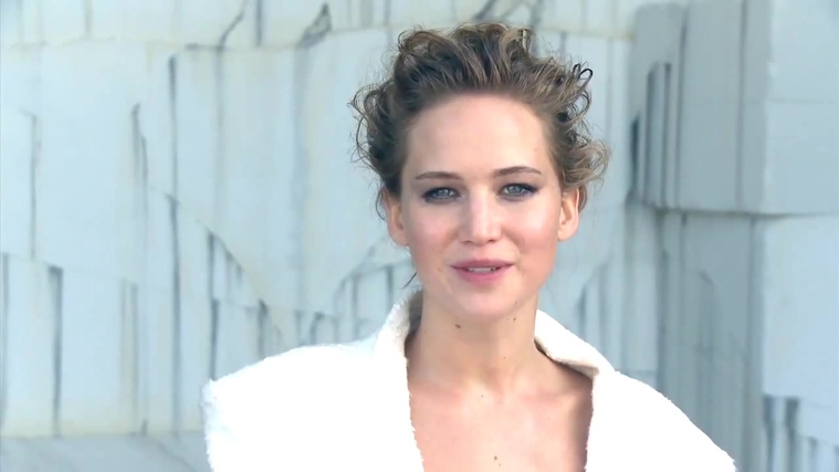 Jennifer_Lawrence_~_InStyle_US_December_2013_044.jpg