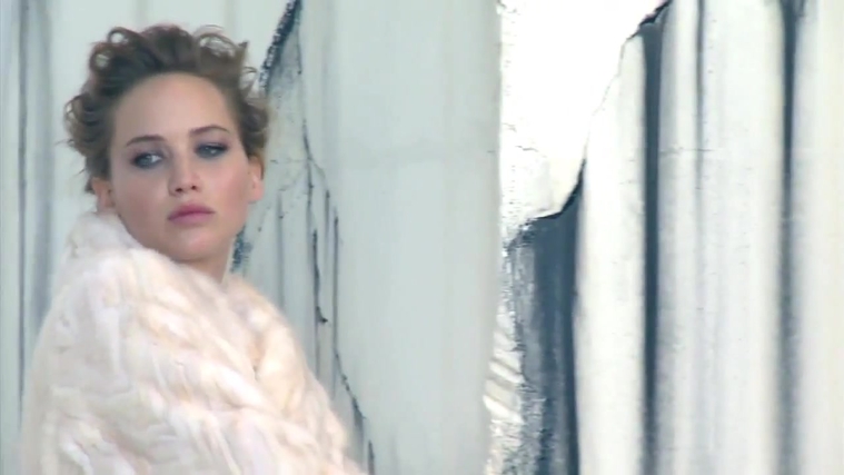 Jennifer_Lawrence_~_InStyle_US_December_2013_064.jpg