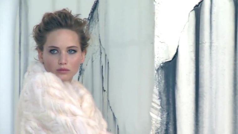 Jennifer_Lawrence_~_InStyle_US_December_2013_069.jpg