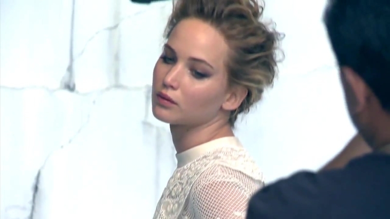 Jennifer_Lawrence_~_InStyle_US_December_2013_174.jpg