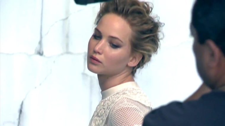 Jennifer_Lawrence_~_InStyle_US_December_2013_175.jpg