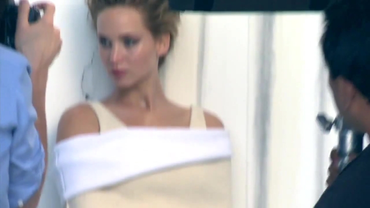 Jennifer_Lawrence_~_InStyle_US_December_2013_224.jpg