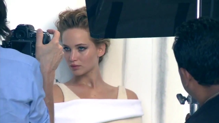 Jennifer_Lawrence_~_InStyle_US_December_2013_235.jpg