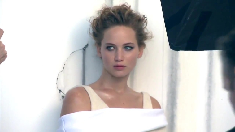Jennifer_Lawrence_~_InStyle_US_December_2013_265.jpg