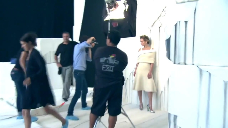 Jennifer_Lawrence_~_InStyle_US_December_2013_270.jpg