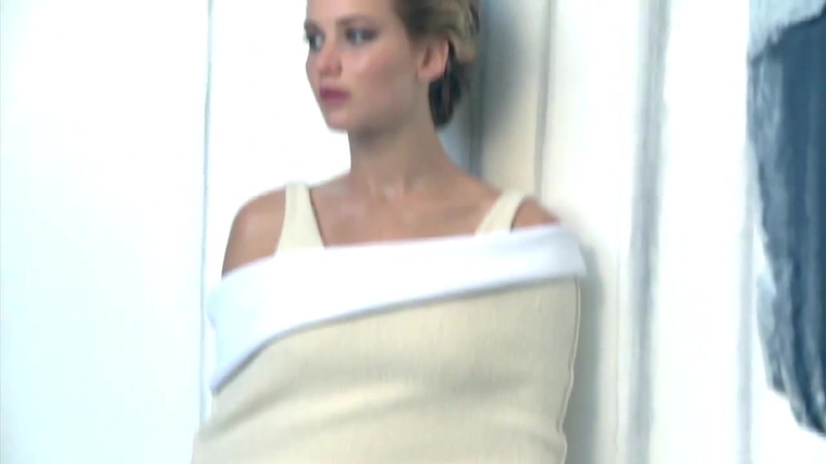 Jennifer_Lawrence_~_InStyle_US_December_2013_296.jpg