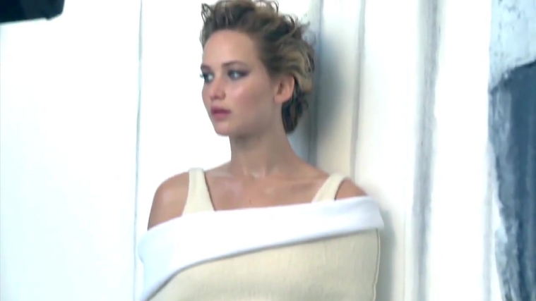 Jennifer_Lawrence_~_InStyle_US_December_2013_300.jpg