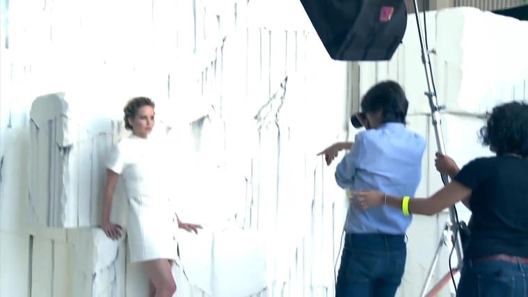 Jennifer_Lawrence_~_InStyle_US_December_2013_382.jpg