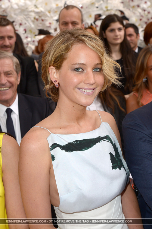 July_7_-_Attends_the_Christian_Dior_Haute_Couture_FallWinter_2014-2015_show_in_Paris_281029~0.jpg