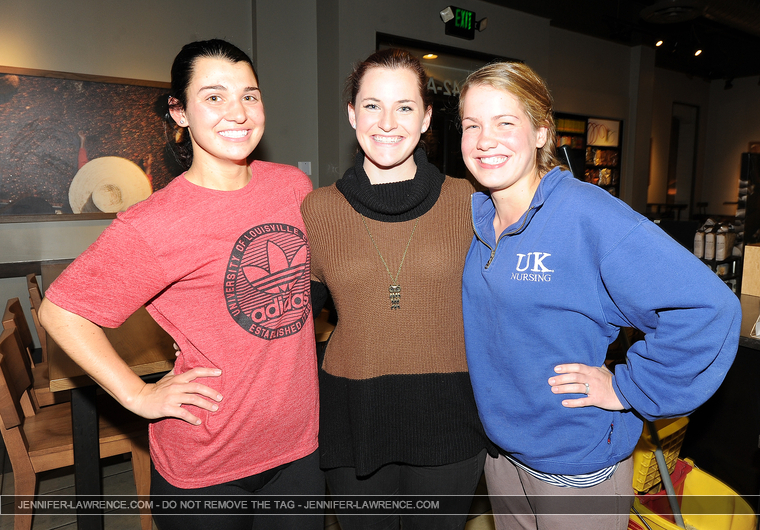 LAWRENCE-Jennifer-Friends-Kentucky-Collects-071014-RJR-JR057-EXCL.jpg