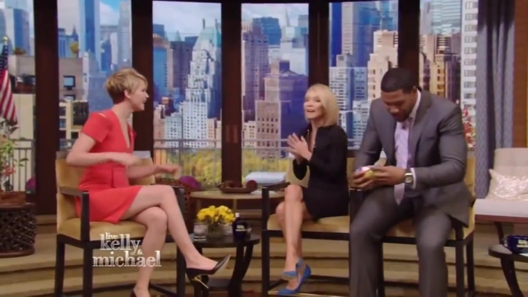 Live21_with_Kelly_and_Michael_283029.jpg