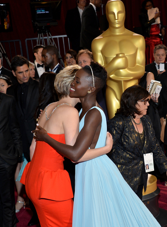 Lupita_March_2_-_At_the_86th_Academy_Awards_in_L_A_5BArrivals5D_28329.jpg