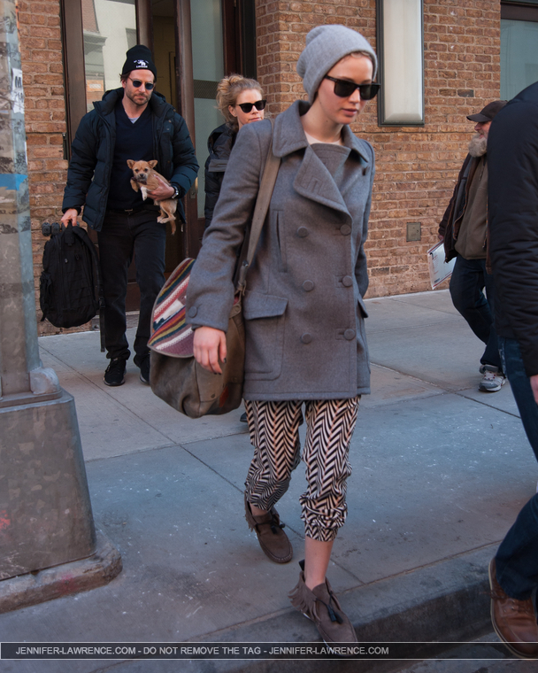 March_22_-_Leaving_her_hotel_in_NYC_281129.jpg