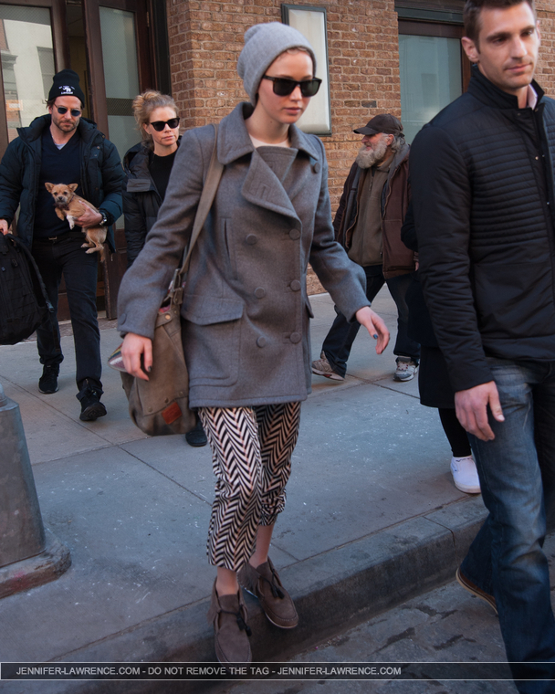 March_22_-_Leaving_her_hotel_in_NYC_281329.jpg