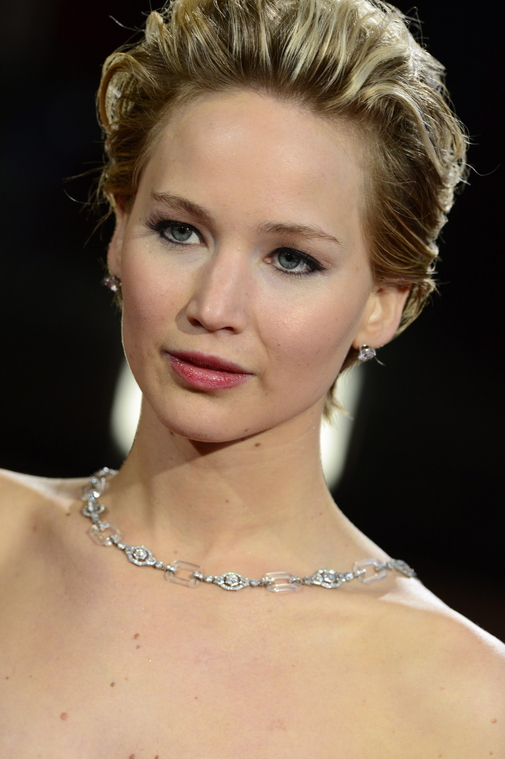 March_2_-_At_the_86th_Academy_Awards_in_L_A_5BArrivals5D_281129~1.jpg