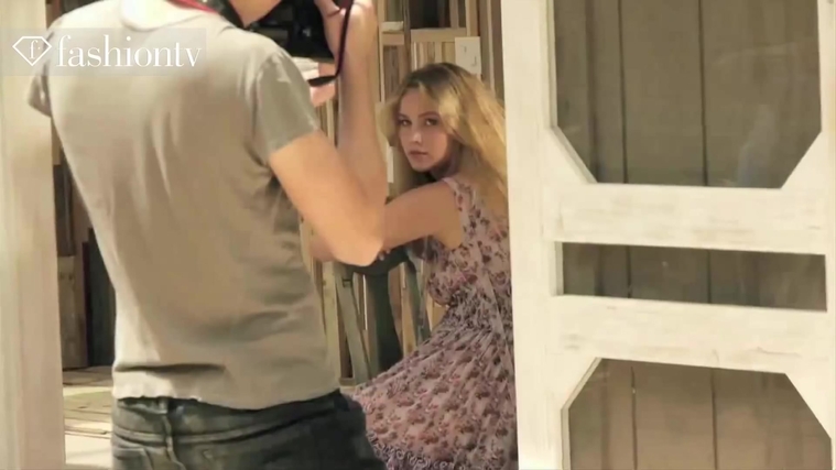 Marie_Claire_UK_28204829_5BBehind_the_Scenes5D.jpg
