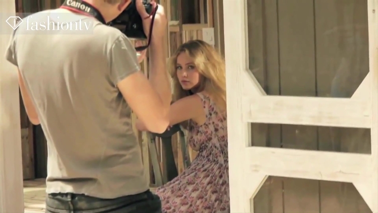 Marie_Claire_UK_28206329_5BBehind_the_Scenes5D.jpg