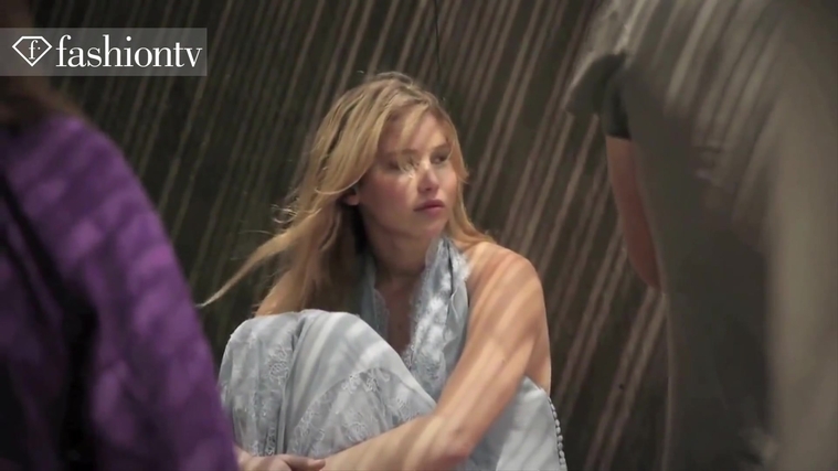 Marie_Claire_UK_28225729_5BBehind_the_Scenes5D.jpg