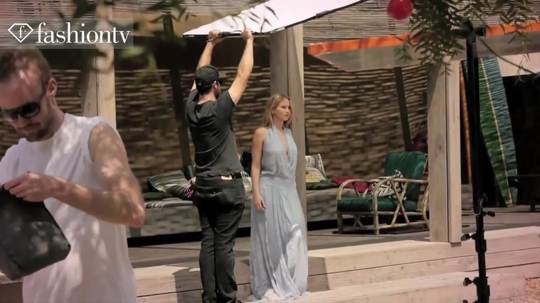 Marie_Claire_UK_28228329_5BBehind_the_Scenes5D.jpg