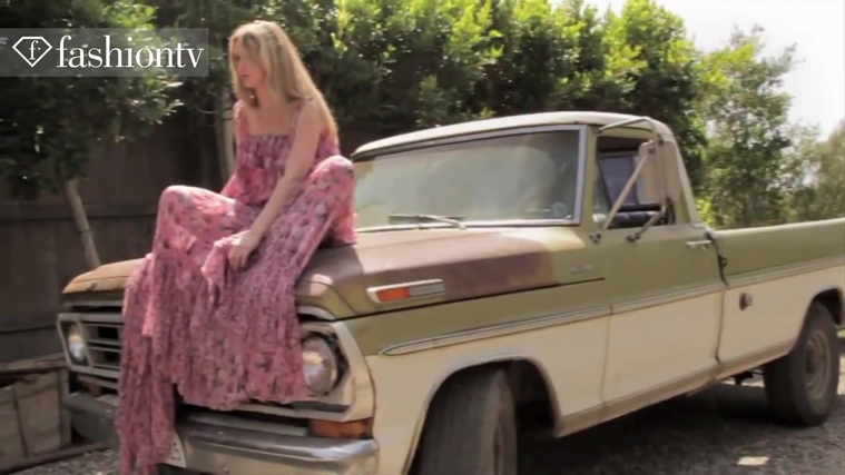 Marie_Claire_UK_28236229_5BBehind_the_Scenes5D.jpg