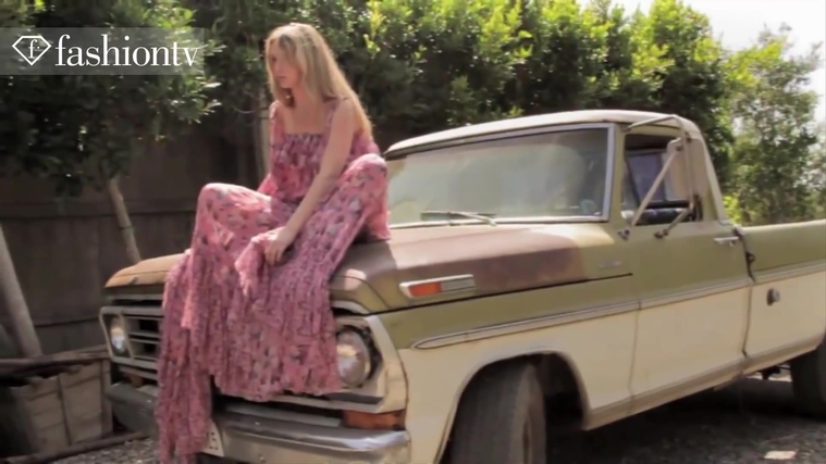 Marie_Claire_UK_28236629_5BBehind_the_Scenes5D.jpg