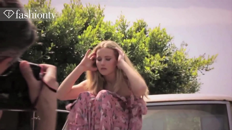 Marie_Claire_UK_28237129_5BBehind_the_Scenes5D.jpg