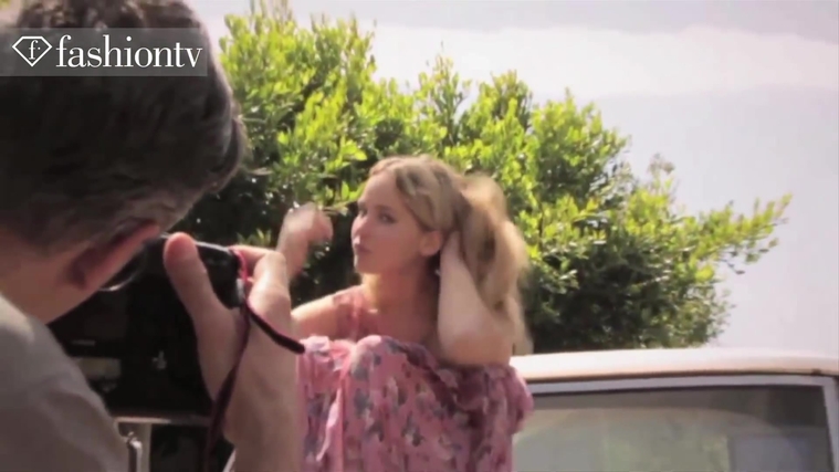 Marie_Claire_UK_28238729_5BBehind_the_Scenes5D.jpg