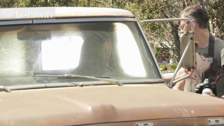 Marie_Claire_UK_28242229_5BBehind_the_Scenes5D.jpg