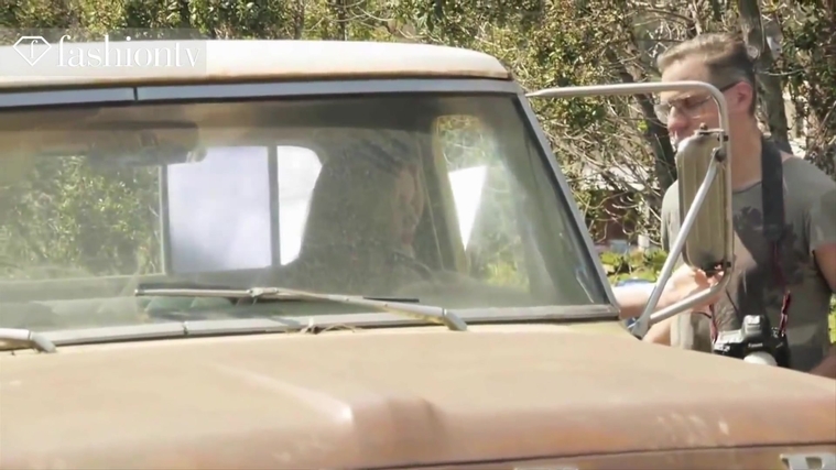 Marie_Claire_UK_28242829_5BBehind_the_Scenes5D.jpg