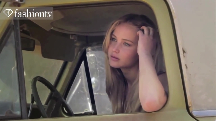 Marie_Claire_UK_28249229_5BBehind_the_Scenes5D.jpg