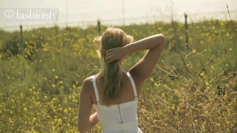 Marie_Claire_UK_28258629_5BBehind_the_Scenes5D.jpg