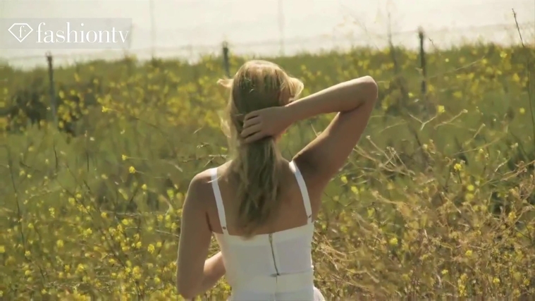 Marie_Claire_UK_28258729_5BBehind_the_Scenes5D.jpg
